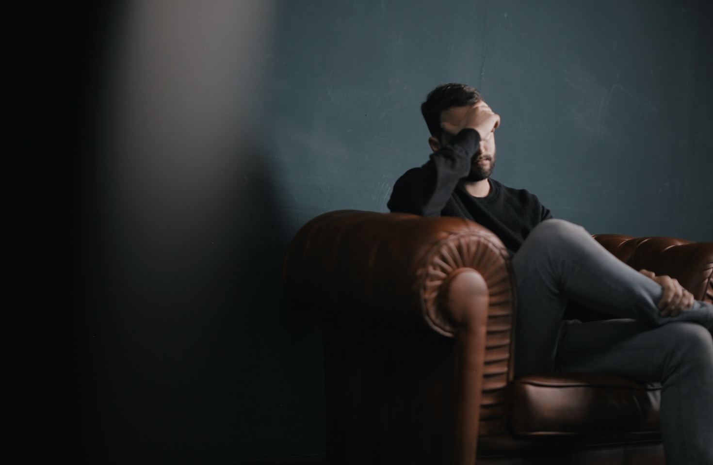 How Online Therapy Can Help Manage Anxiety